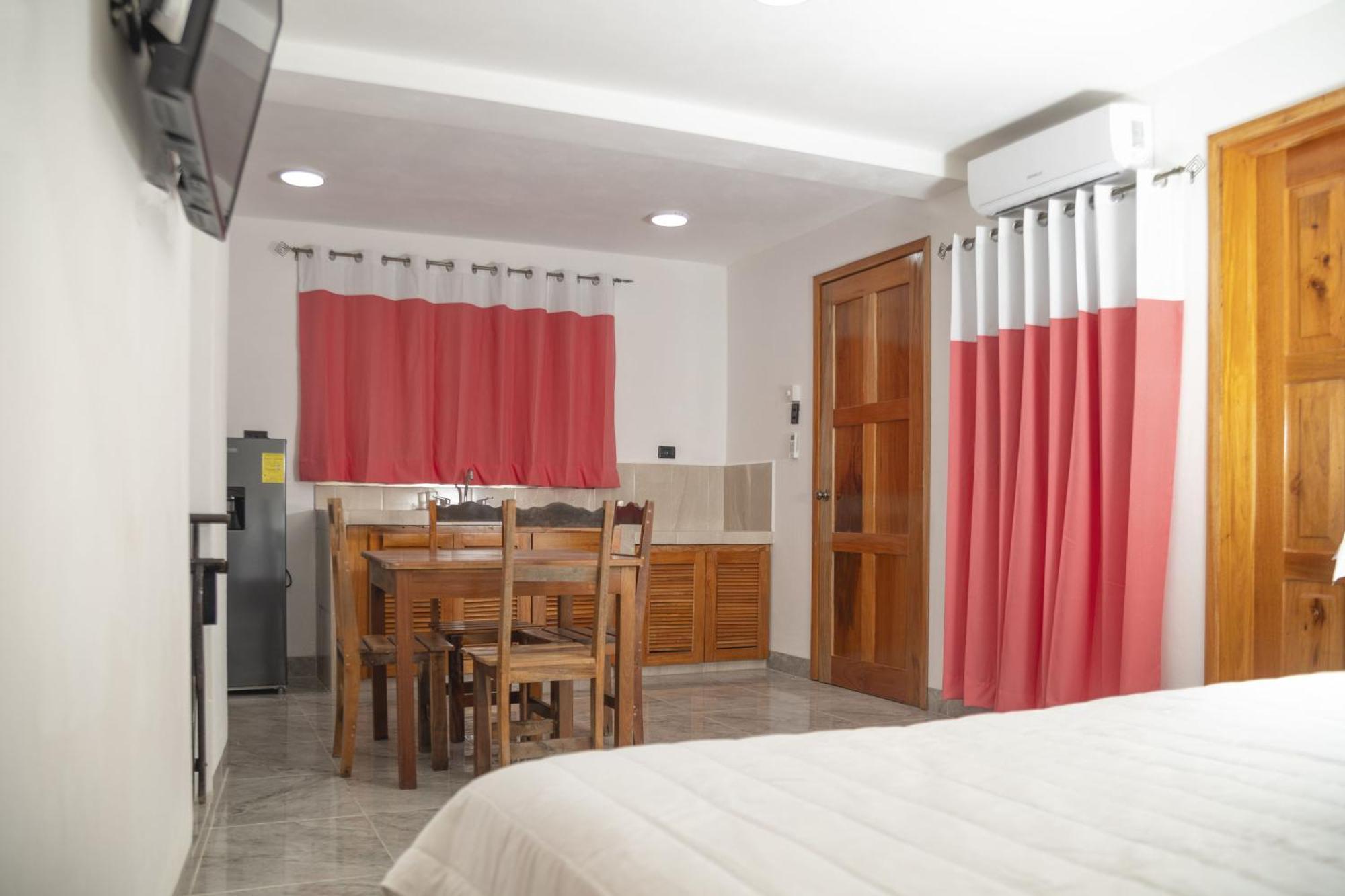 Casa Marco'S Hotel Валядолид Екстериор снимка
